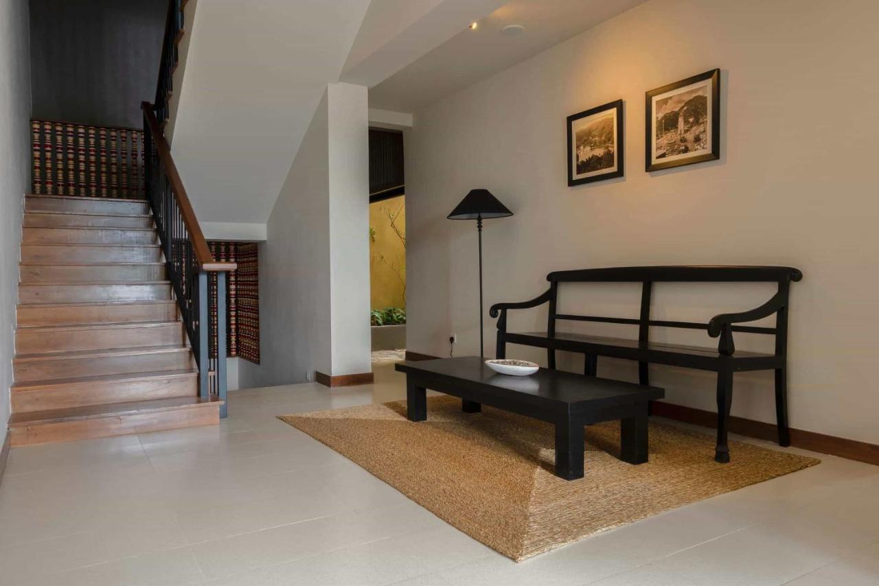 Rivora Heights Hotel แคนดี้ ภายนอก รูปภาพ