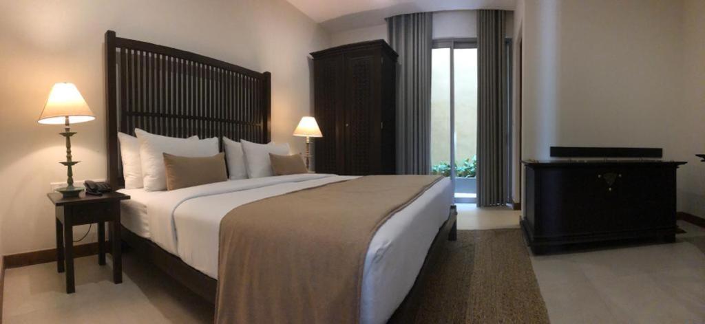 Rivora Heights Hotel แคนดี้ ภายนอก รูปภาพ