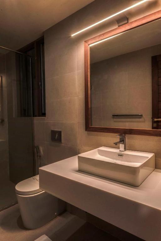 Rivora Heights Hotel แคนดี้ ภายนอก รูปภาพ